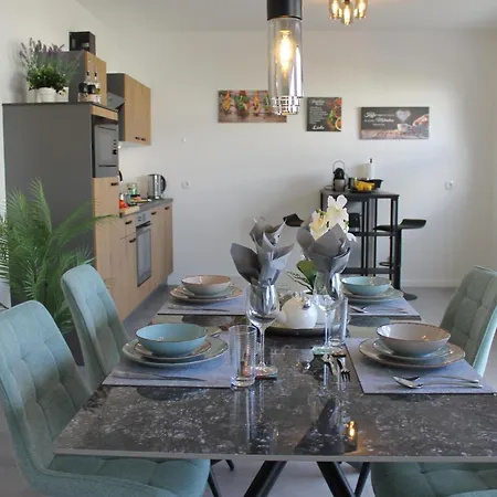 Cameiroo - Penthouse Euskirchen