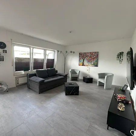 Cameiroo - Penthouse Apartman Euskirchen